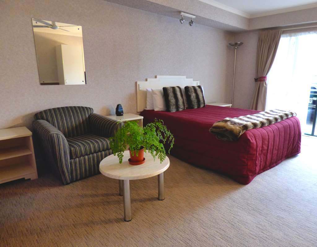 Deco City Motor Lodge Napier Room photo